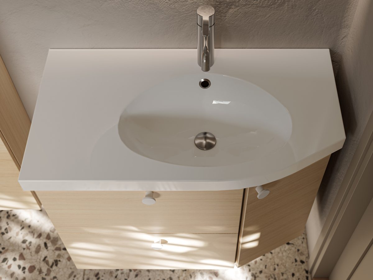 Mondon viistetty allasmalli tuo lisää tilaa liikkua pienessä kylpyhuoneessa.