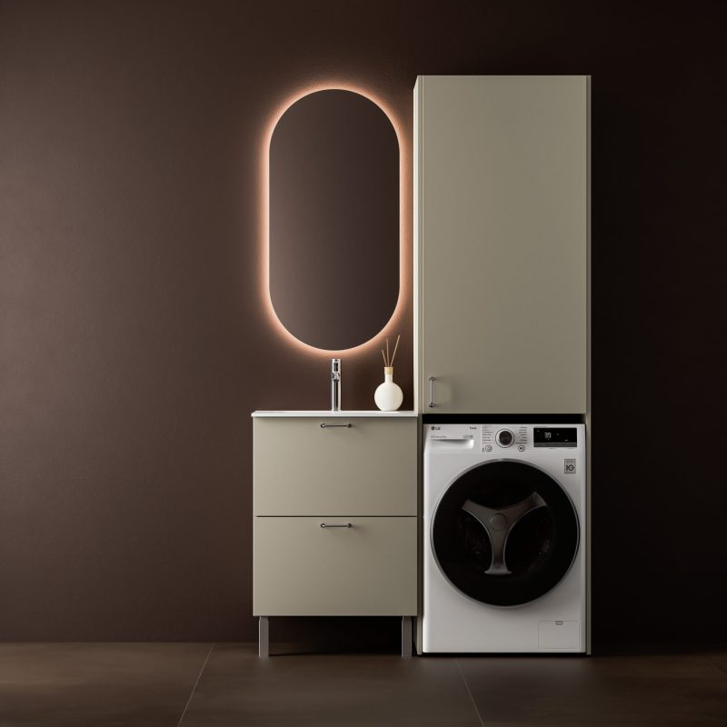 TEMAL_ILONA1_ERGO4_GREIGE_CAPSUL_2025_FRONT_HQ